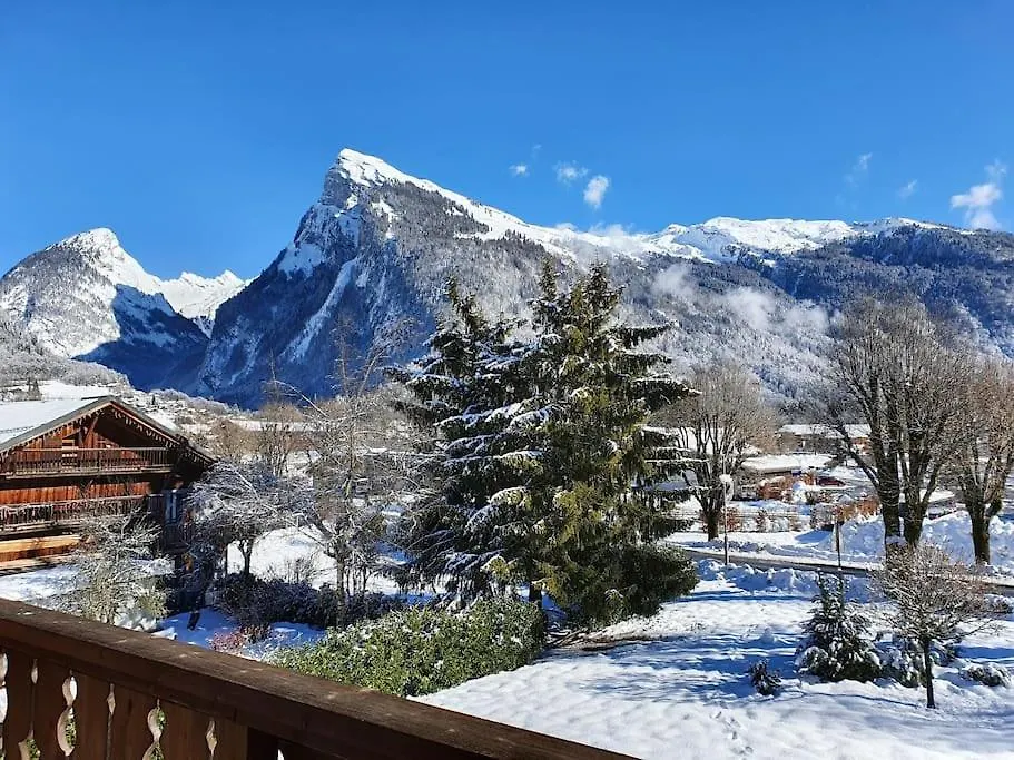 C11, 72M2, 3 Bedrooms, Next To The Ski Lift Samoëns